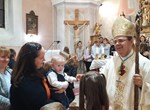 Krštenje šestog djeteta obitelji Biškup u Margečanu